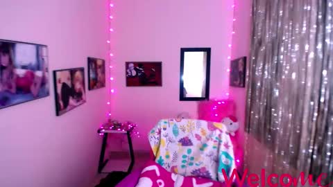 Leandra online show from January 20, 4:01 pm