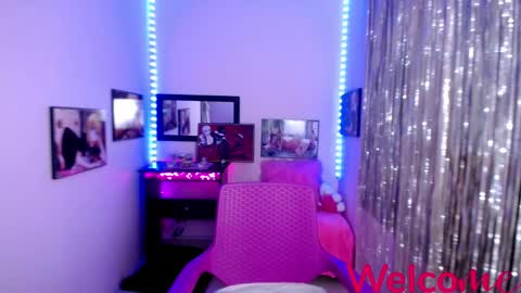 Leandra online show from March 10, 3:52 pm