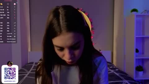 Sophie online show from February 8, 6:06 am