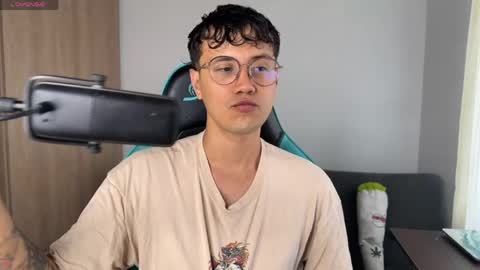 leaneseb online show from April 5, 9:23 pm