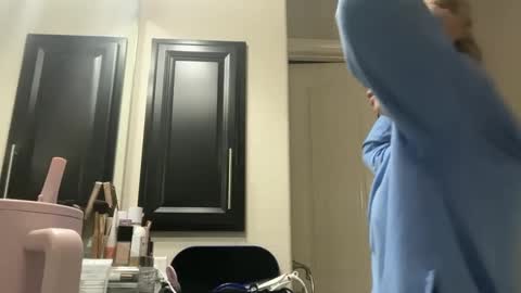 leanneluxecouple online show from September 15, 10:37 am