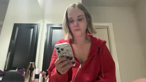 leanneluxecouple online show from November 20, 11:32 am