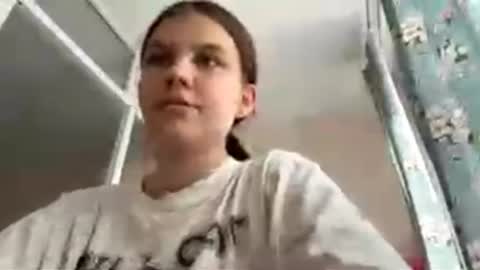 Snapshot of leanoraschoeck chatting on July 1, 12:29 pm Tracy online show from July 1, 12:29 pm