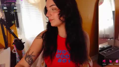Snapshot of learaypie chatting on July 13, 4:32 pm Lea Ray Pie online show from July 13, 4:32 pm