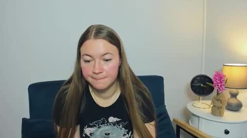 Lea online show from October 16, 3:46 pm