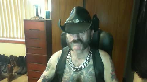 leathergreaser online show from April 5, 12:52 am
