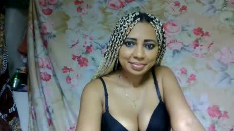 Snapshot of leatianaa chatting on June 9, 2:23 am leatianaa online show from June 9, 2:23 am