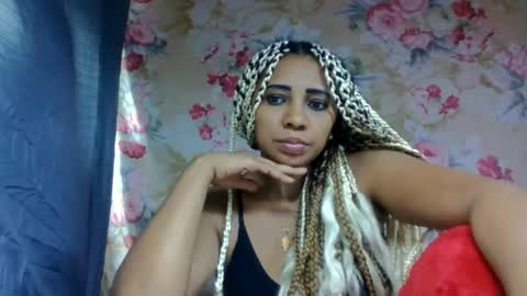 Snapshot of leatianaa chatting on June 20, 9:34 am leatianaa online show from June 20, 9:34 am