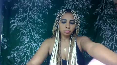 Snapshot of leatianaa chatting on June 23, 1:42 pm leatianaa online show from June 23, 1:42 pm