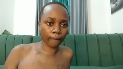 lebululu780633 online show from April 20, 12:41 pm