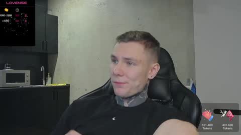 Snapshot of lechery_boy chatting on December 16, 4:34 am Lechery boy online show from December 16, 4:34 am