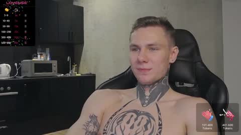 Snapshot of lechery_boy chatting on December 19, 12:23 pm Lechery boy online show from December 19, 12:23 pm