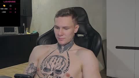 Snapshot of lechery_boy chatting on December 20, 9:54 am Lechery boy online show from December 20, 9:54 am