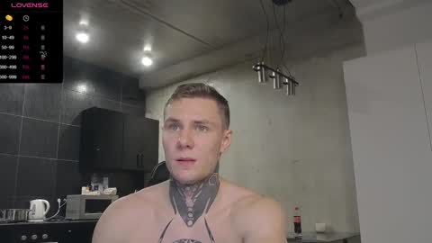 Snapshot of lechery_boy chatting on December 20, 1:00 pm Lechery boy online show from December 20, 1:00 pm