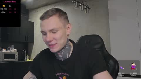 Snapshot of lechery_boy chatting on December 21, 7:24 am Lechery boy online show from December 21, 7:24 am