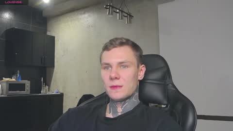 Snapshot of lechery_boy chatting on January 8, 8:27 am Lechery boy online show from January 8, 8:27 am