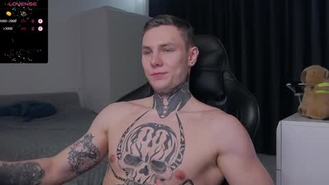 Snapshot of lechery_boy chatting on February 2, 6:42 pm Lechery boy online show from February 2, 6:42 pm