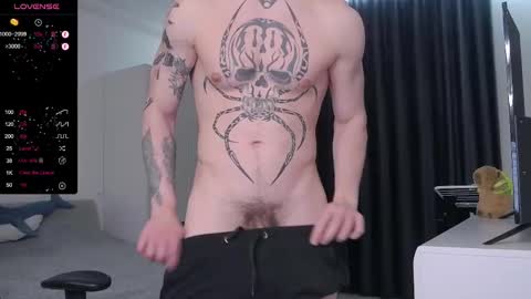 Snapshot of lechery_boy chatting on February 14, 10:58 pm Lechery boy online show from February 14, 10:58 pm