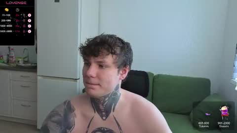 Snapshot of lechery_boy chatting on June 19, 11:03 am Lechery boy online show from June 19, 11:03 am