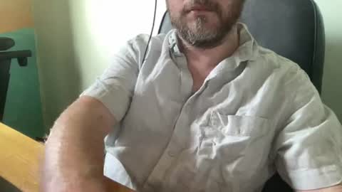 Snapshot of lee_8891 chatting on June 25, 5:56 am lee_8891 online show from June 25, 5:56 am