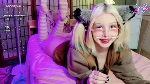 Lee ex online show from February 6, 12:26 am