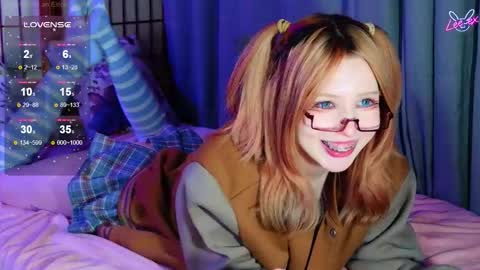 Lee ex online show from March 22, 9:29 pm