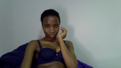 Snapshot of lee_shaz chatting on June 22, 3:25 am lee baby online show from June 22, 3:25 am