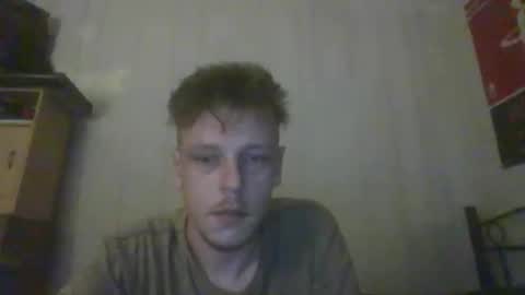 Snapshot of leemanz12 chatting on February 10, 4:33 pm leemanz12 online show from February 10, 4:33 pm
