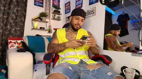 leenar_key online show from October 27, 3:38 pm