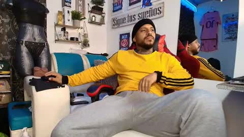 leenar_key online show from January 8, 9:33 am