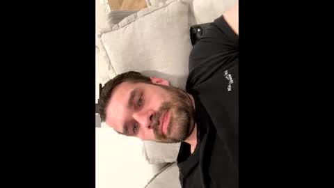 Snapshot of leexxx_69 chatting on December 1, 1:43 am leexxx_69 online show from December 1, 1:43 am