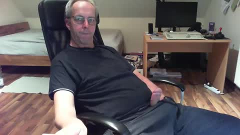 Dave online show from December 3, 4:28 pm