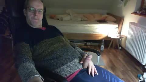 Dave online show from February 3, 10:21 pm