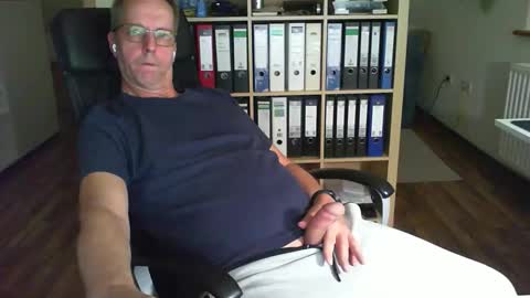 Dave online show from September 15, 9:15 pm