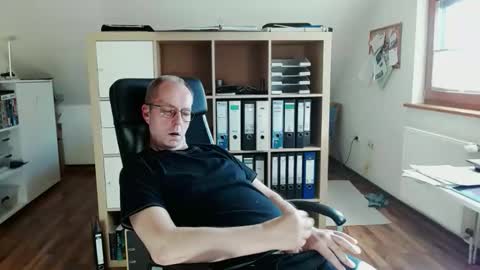 Dave online show from April 21, 3:50 pm