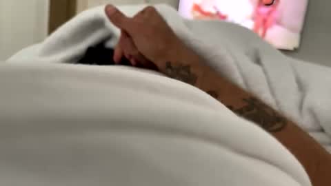 Snapshot of legal4 chatting on December 4, 8:17 pm legal4 online show from December 4, 8:17 pm