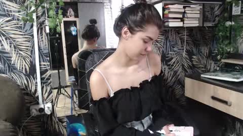 Liya online show from October 15, 12:49 pm