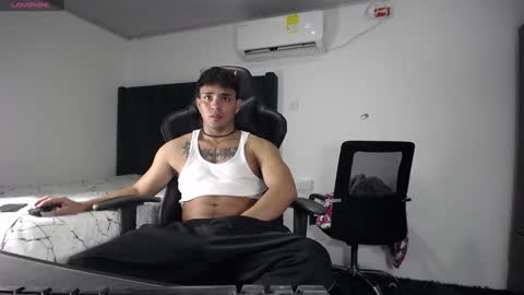  Lei  online show from December 10, 9:22 pm