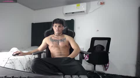  Lei  online show from December 11, 12:23 am