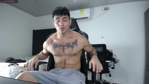  Lei  online show from December 20, 10:22 pm