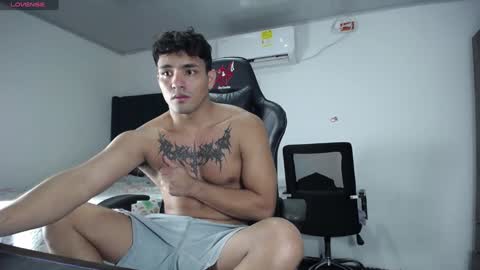  Lei  online show from December 29, 11:39 pm