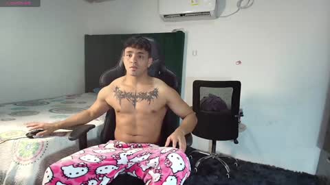  Lei  online show from January 8, 10:16 pm