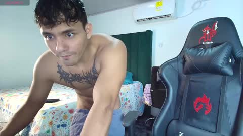  Lei  online show from February 13, 7:21 pm