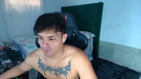 Snapshot of lei_77 chatting on May 2, 8:47 pm Lei online show from May 2, 8:47 pm