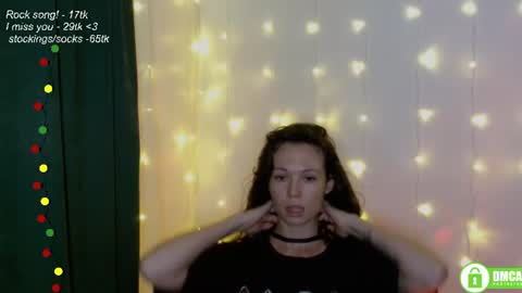 Snapshot of leia_bell chatting on July 24, 7:34 pm hey Im Leia and I love rock online show from July 24, 7:34 pm