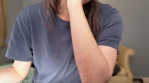 Leia Swift online show from March 17, 8:06 am