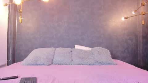 LEIGH ANGELS online show from November 14, 10:18 pm