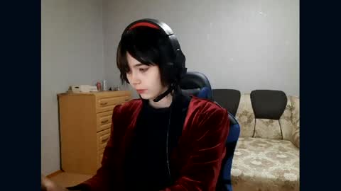 Viola online show from May 2, 9:09 pm
