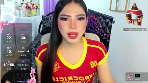 leighottie online show from November 17, 5:19 pm