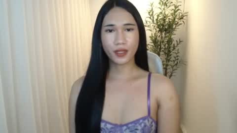 leighs_celine online show from June 17, 12:50 pm